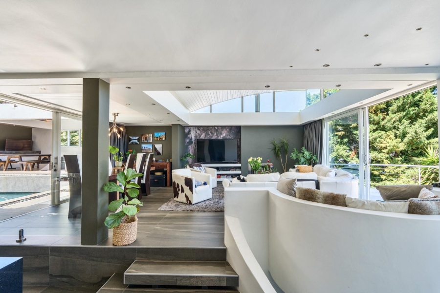 4 Bedroom Property for Sale in Tamboerskloof Western Cape